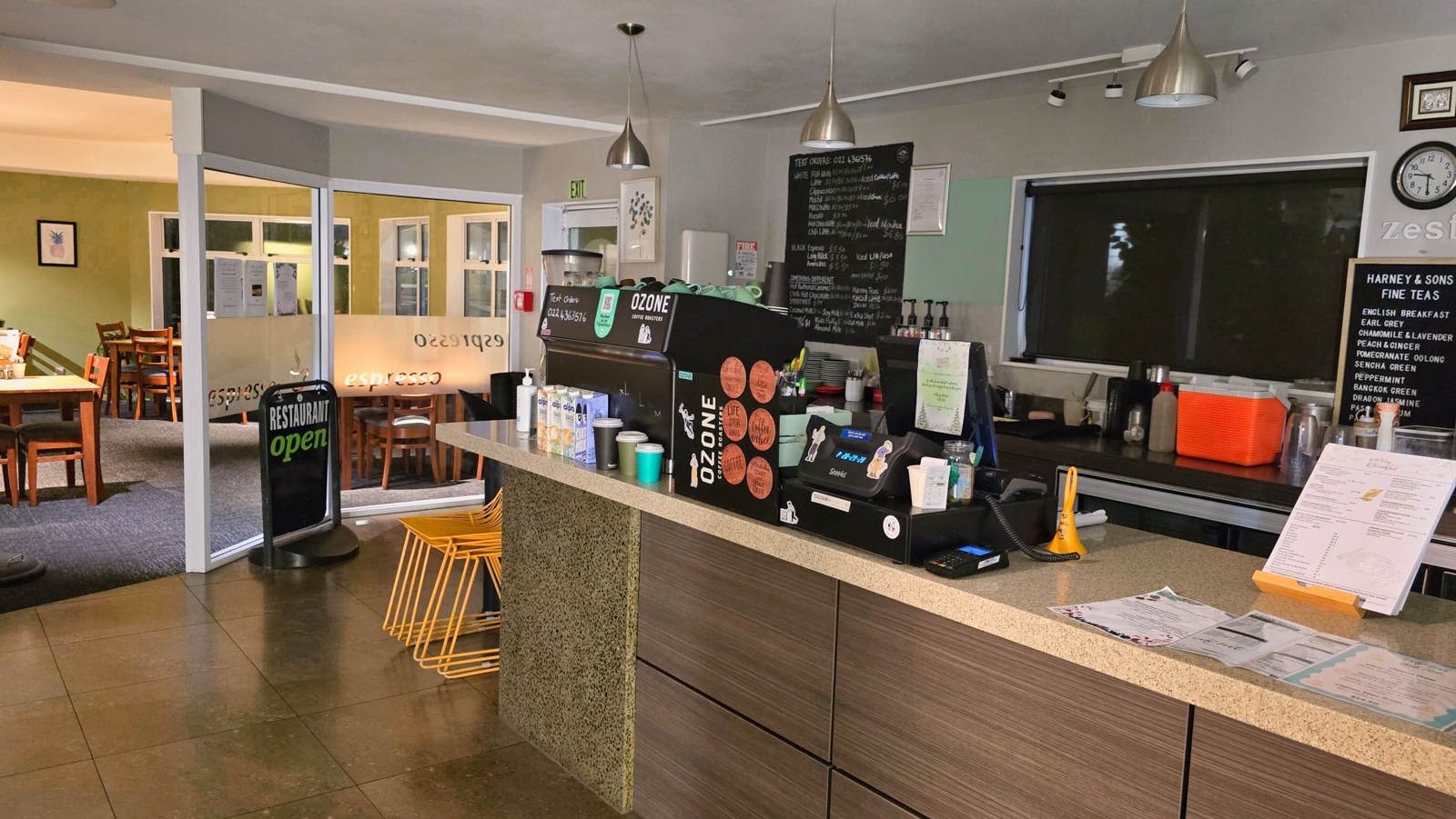 CAFE+ZEST
