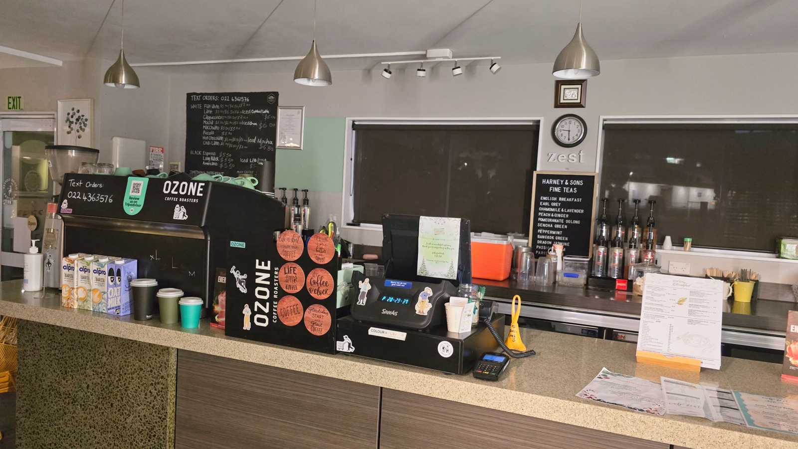 CAFE+ZEST